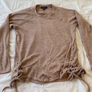 Long sleeve tie shirt